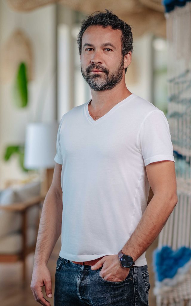 Tiago Janela